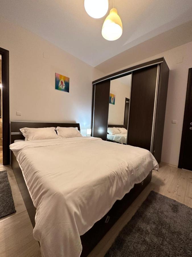 Apartament Otopeni Luaran gambar
