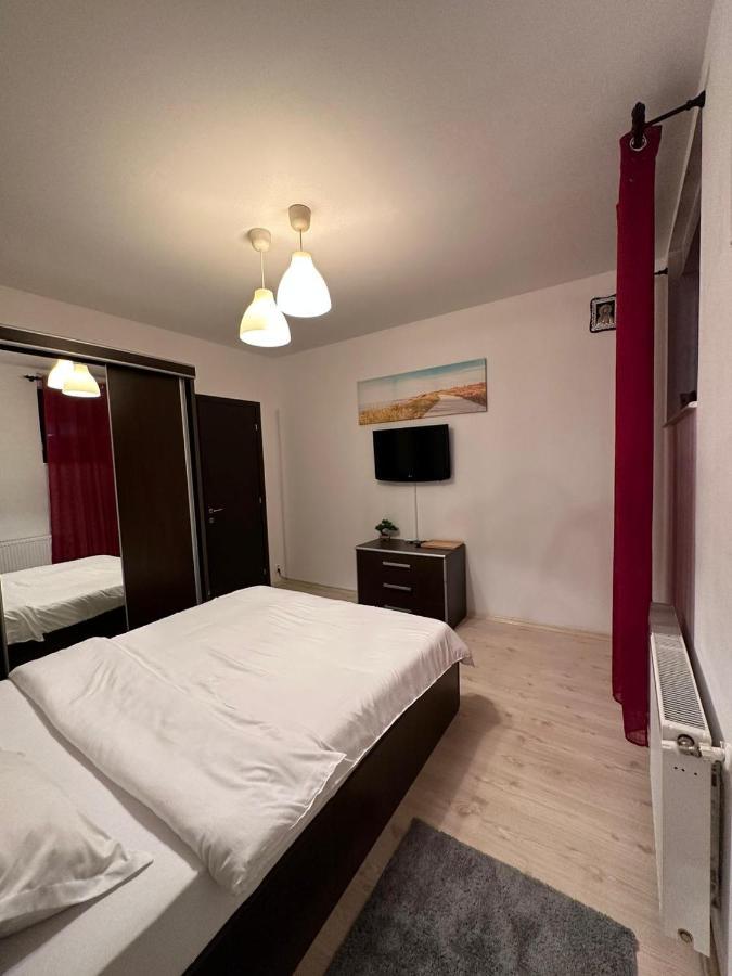 Apartament Otopeni Luaran gambar
